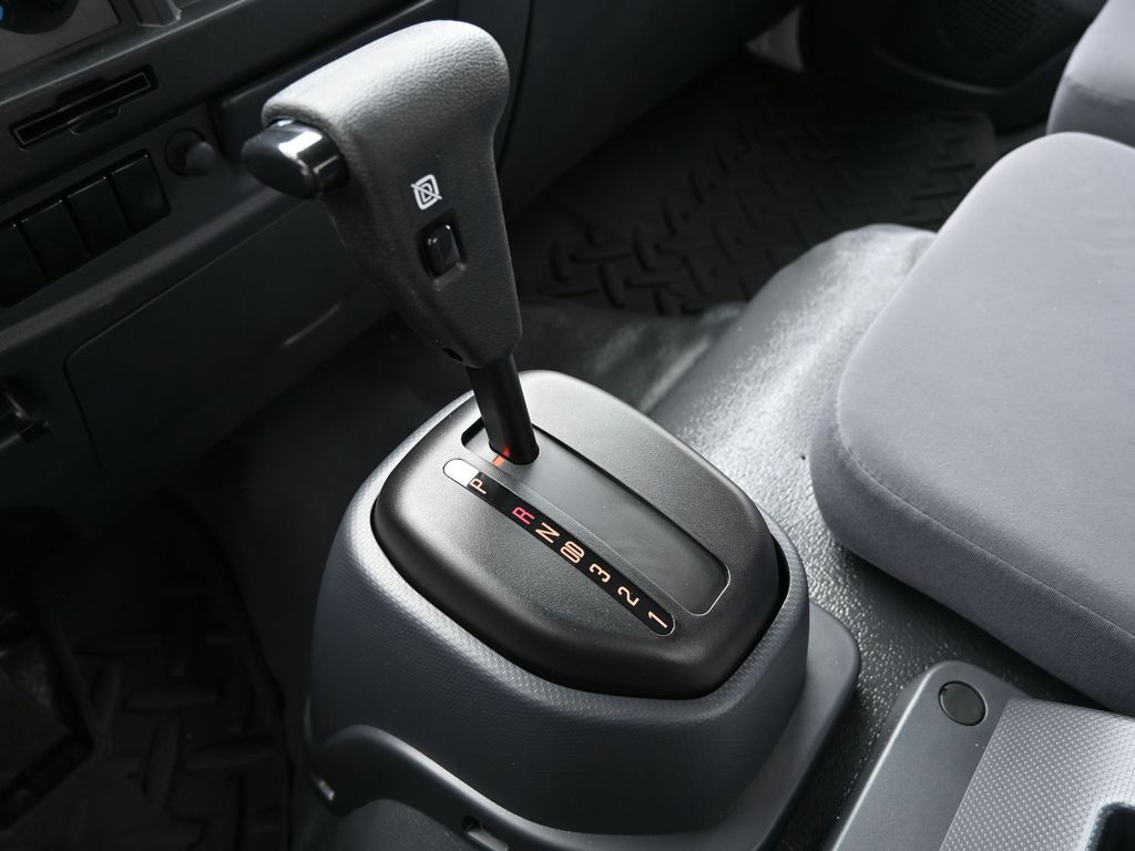 2025 Isuzu FTR 