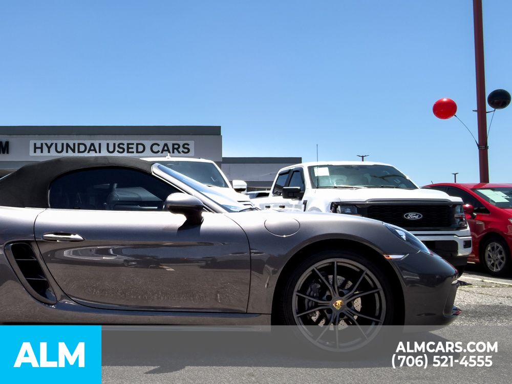 Used 2019 Grey Porsche Base image 35