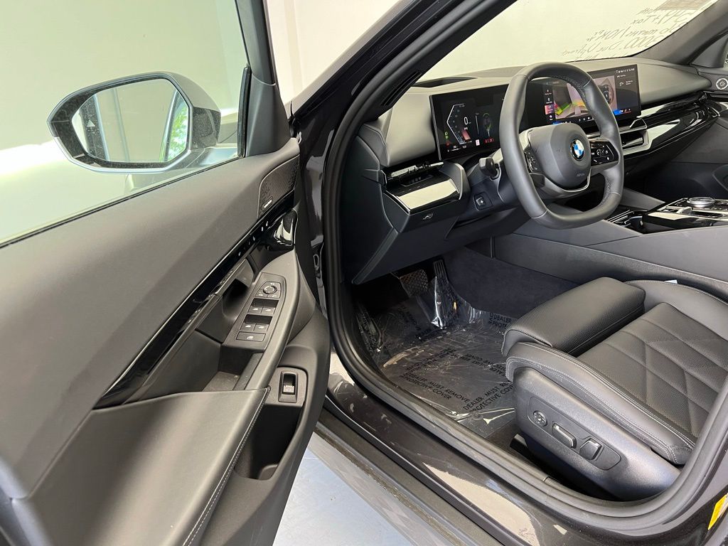 2024 BMW 5 Series 530i 22