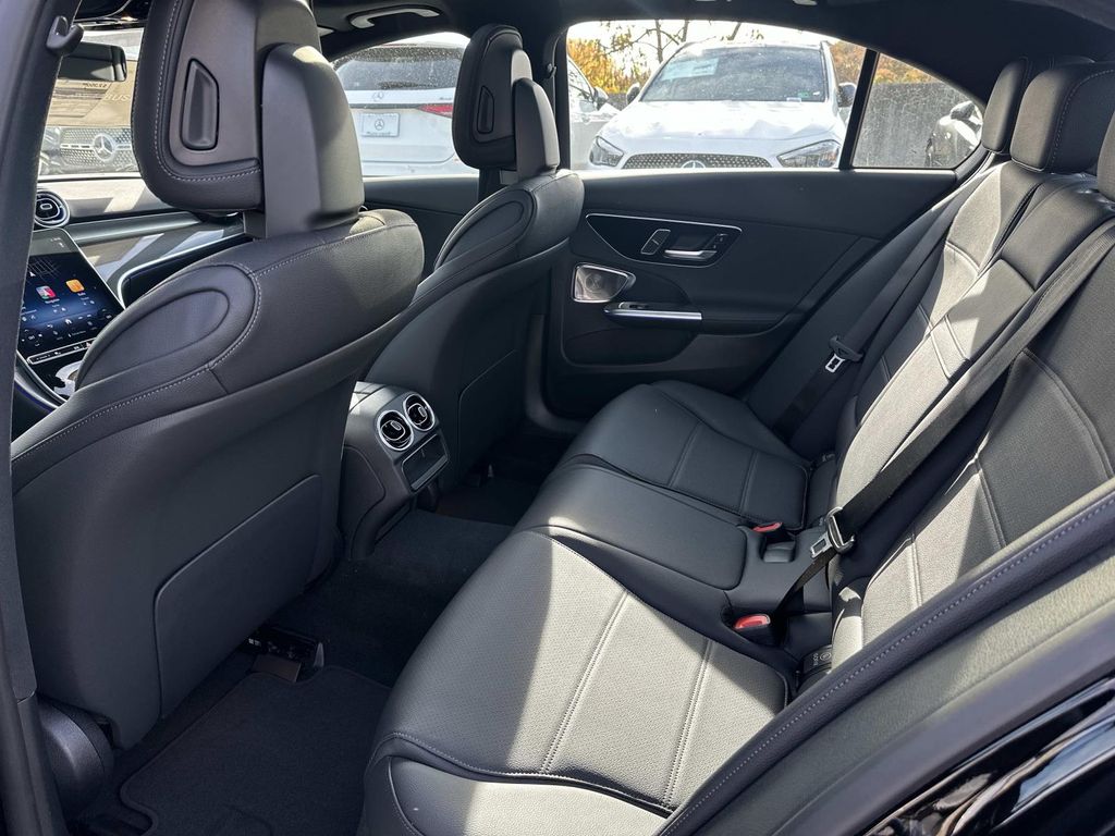 Thumbnail: 2025 Mercedes-Benz C-Class - 18