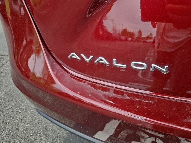 2013 Toyota Avalon Touring 11