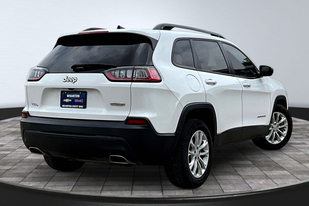 2022 Jeep Cherokee Latitude Lux - 6