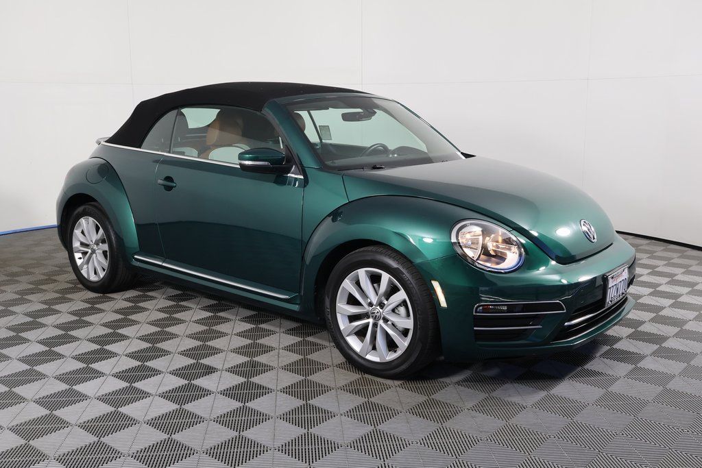 Thumbnail: 2017 Volkswagen Beetle - 2