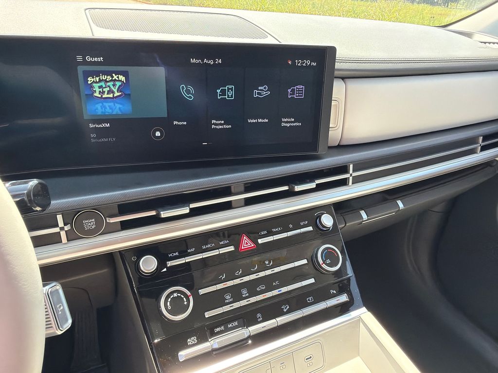 New 2027 Gray Hyundai SE image 28
