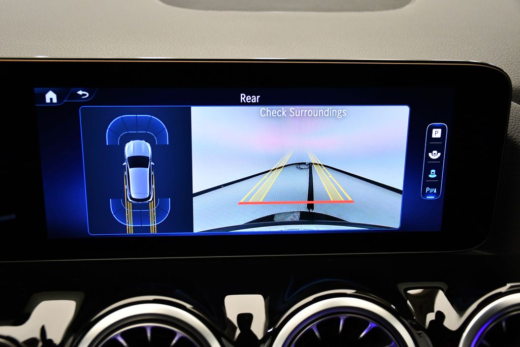 Thumbnail: 2025 Mercedes-Benz GLA - 26