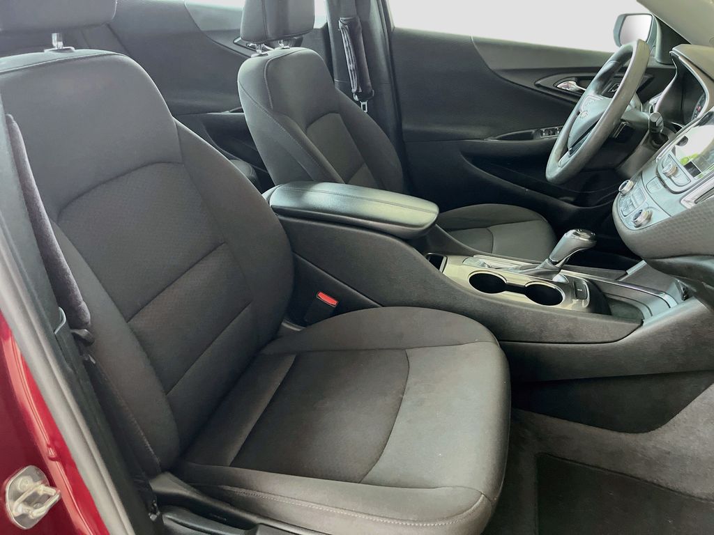 Used 2020 Red Chevrolet LT image 30