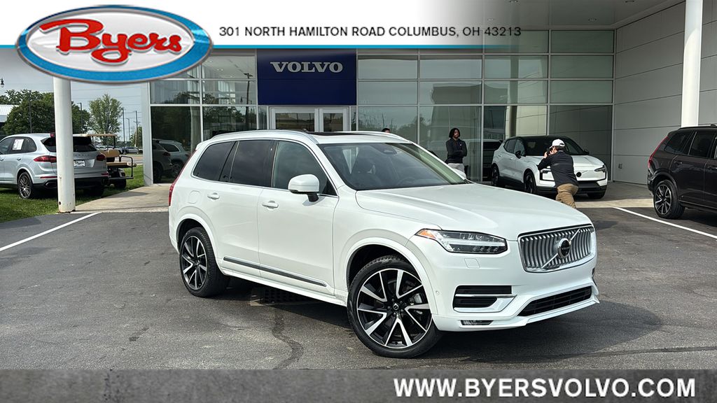 2024 Volvo XC90 B5 Plus Bright Theme AWD