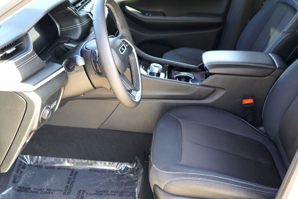 Used Car 2023 Jeep Grand Cherokee L  Laredo For Sale Under $25,000 In Taylor, Texas