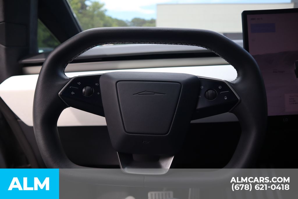 Used 2024 Silver Tesla Base image 31