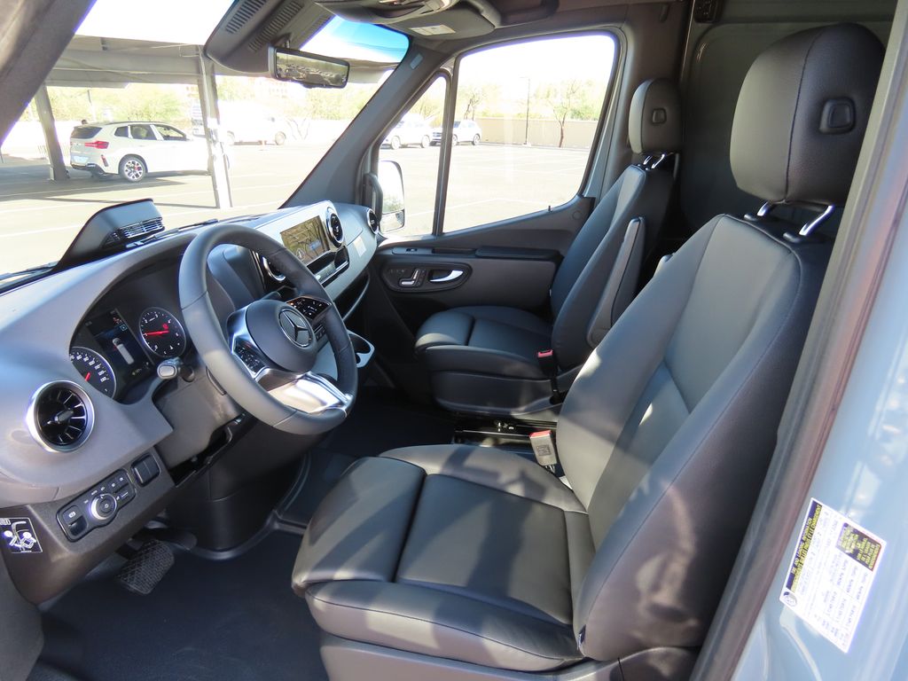 Thumbnail: 2026 Mercedes-Benz Sprinter - 20