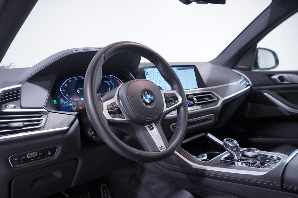 2022 BMW X7 xDrive40i 6