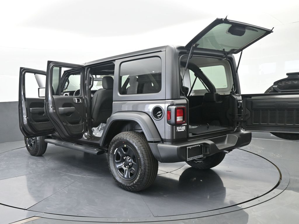 New 2026 Granite Crystal Metallic Clearcoat Jeep Sport image 70