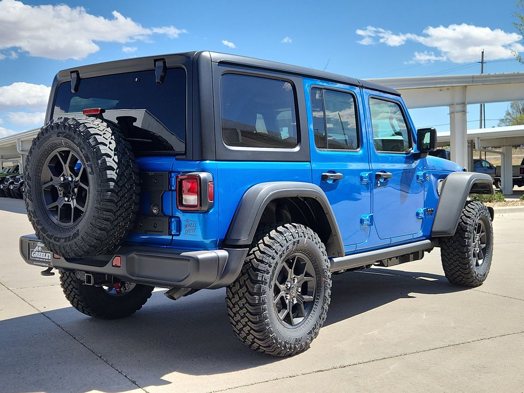 View vehicle photo 3