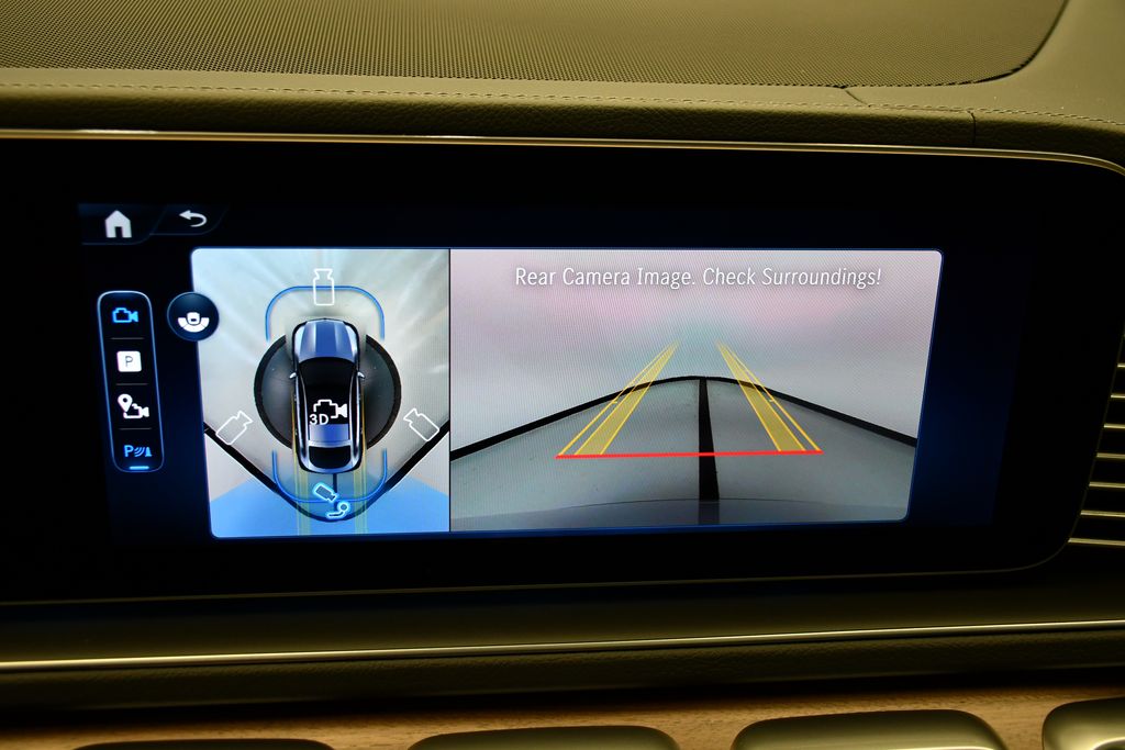 Thumbnail: 2026 Mercedes-Benz GLE - 26