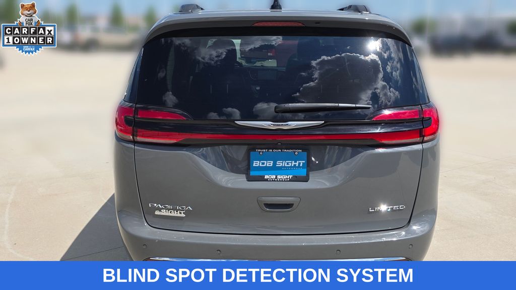 2023 Chrysler Pacifica Limited - Photo 4