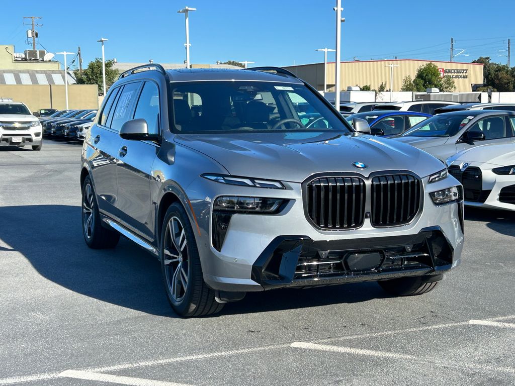 Thumbnail: 2026 BMW X7 - 7