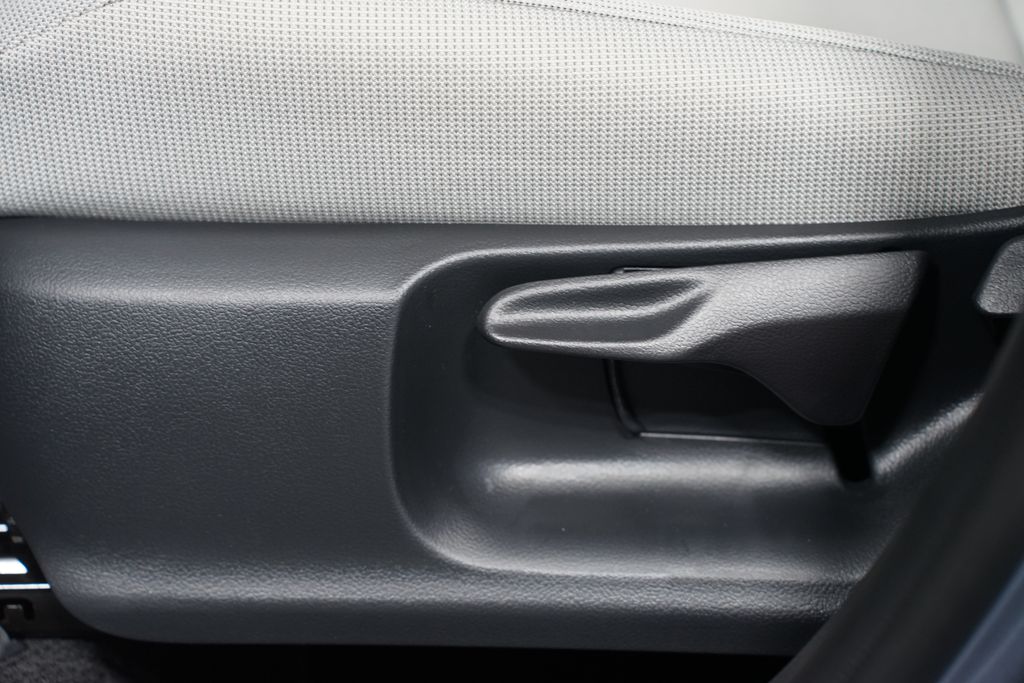 Thumbnail: 2026 Toyota Corolla Cross - 30