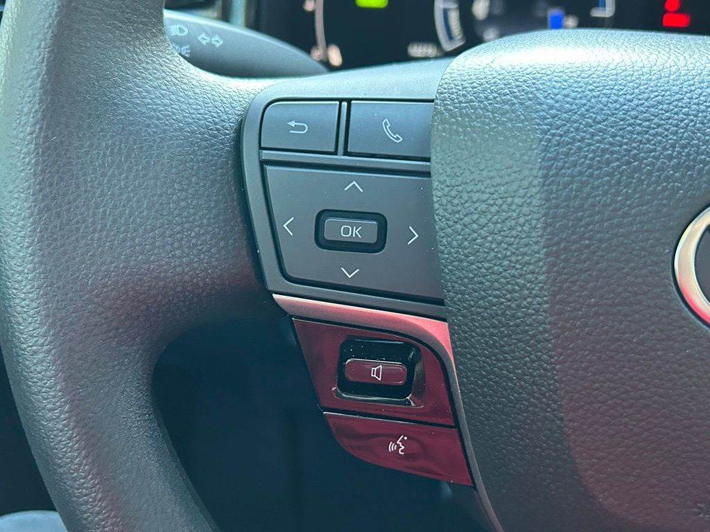 Thumbnail: 2025 Toyota Camry - 19