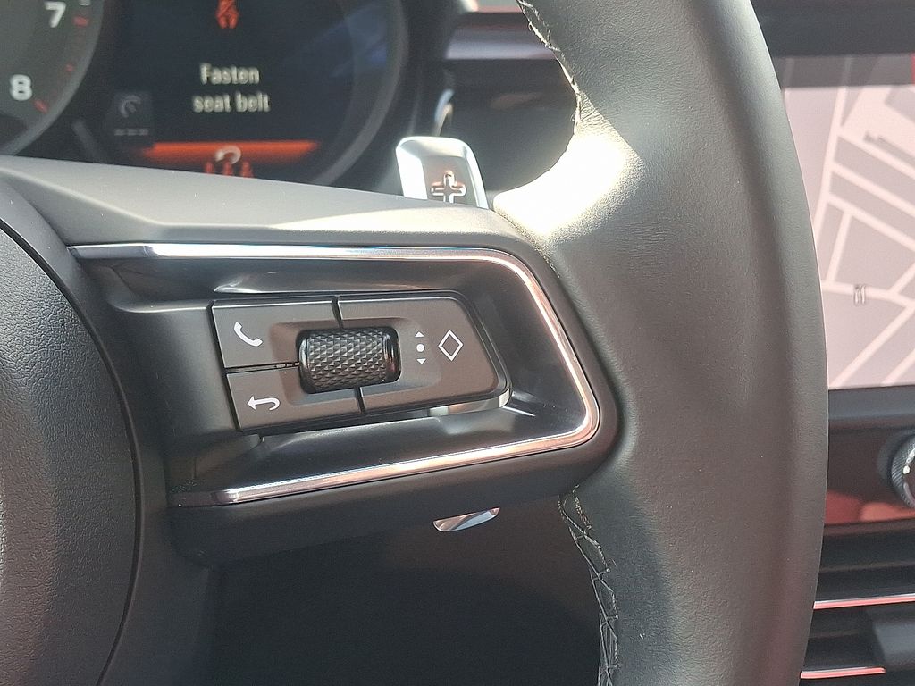 Thumbnail: 2023 Porsche Macan - 24