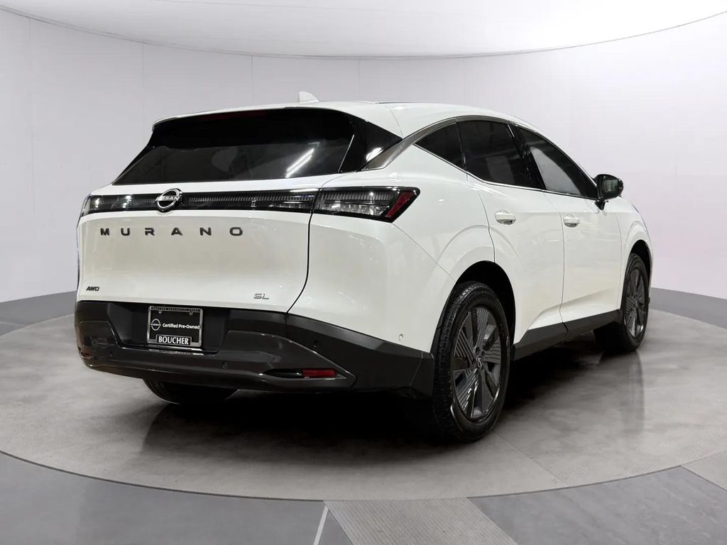 Certified Used 2025 Everest White Pearl Tricoat Nissan SL image 3