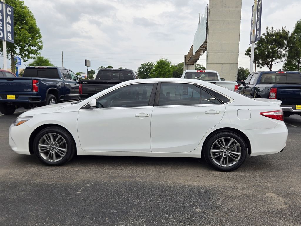 2017 Toyota Camry SE White at Gullo Toyota