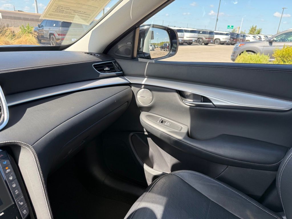 Thumbnail: 2020 INFINITI QX50 - 30