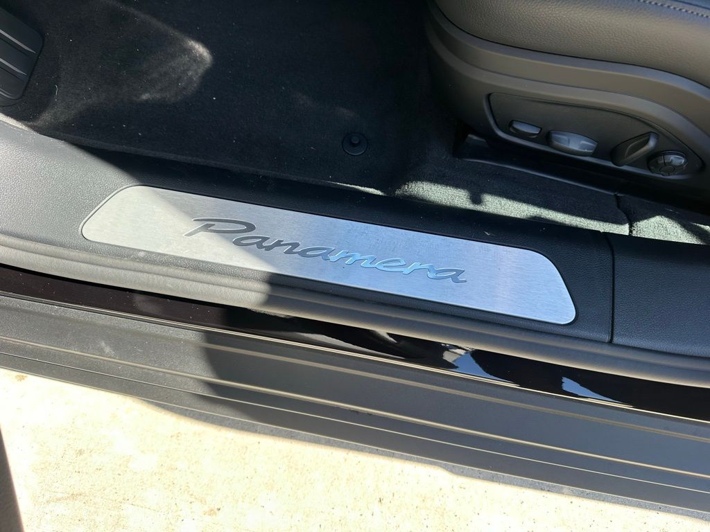 Thumbnail: 2026 Porsche Panamera - 22