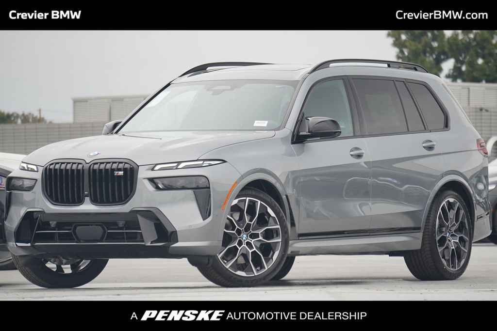 2025 BMW X7 M60i Hero Image