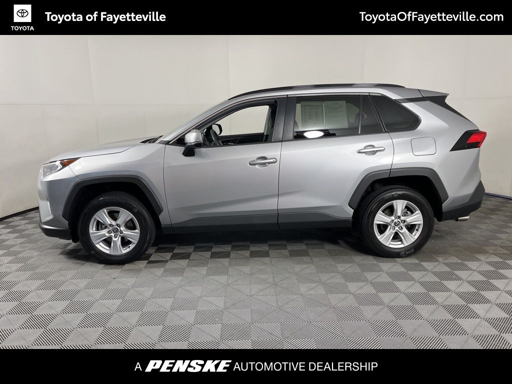 2021 Toyota RAV4 XLE 2