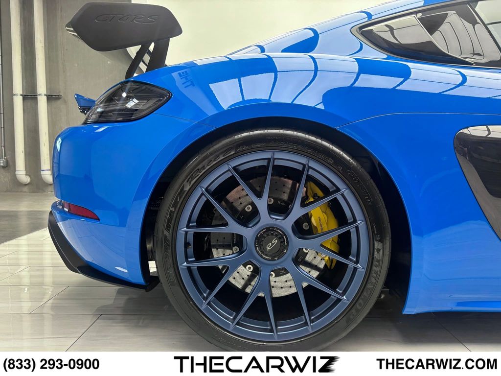 2023 Porsche 718 Cayman