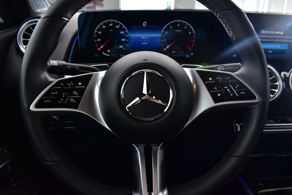 Thumbnail: 2025 Mercedes-Benz GLB - 16