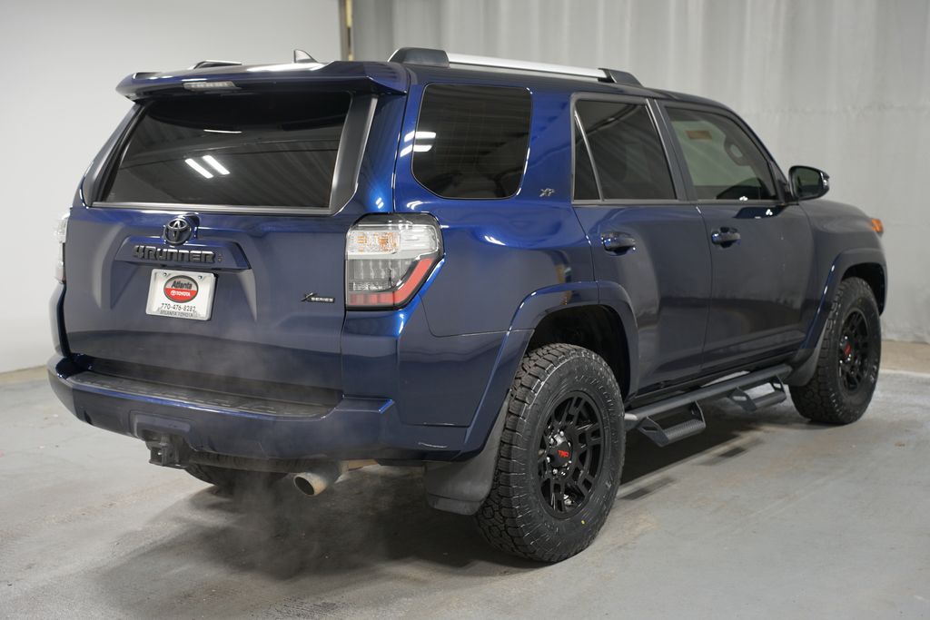2022 Toyota 4Runner SR5 8