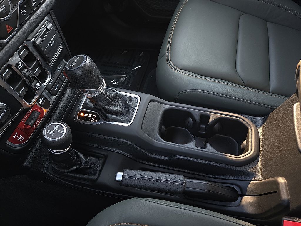Used 2024 Jeep Gladiator Mojave For Sale in Farmington, AR