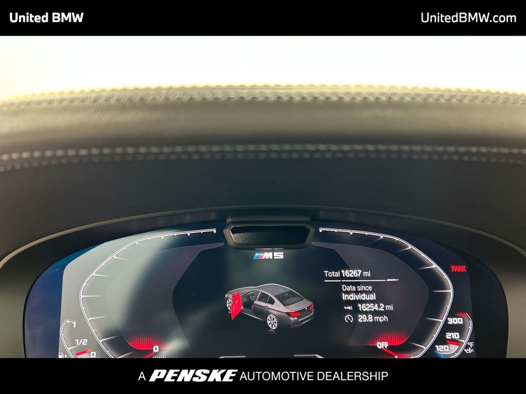Thumbnail: 2023 BMW M5 - 15