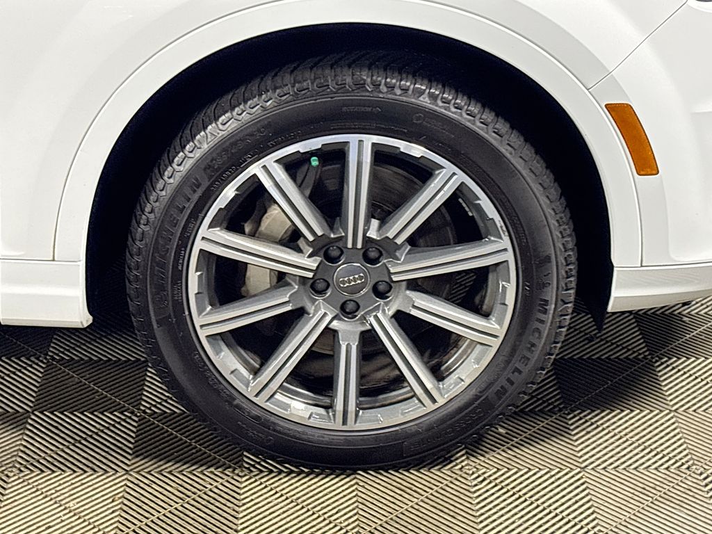 2019 Audi Q7 45 Premium Plus