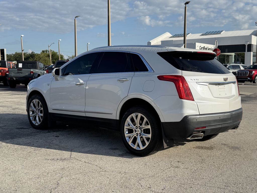 used 2019 Cadillac XT5 car, priced at $15,491