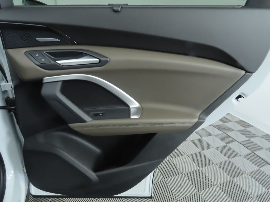2025 Audi Q5  29