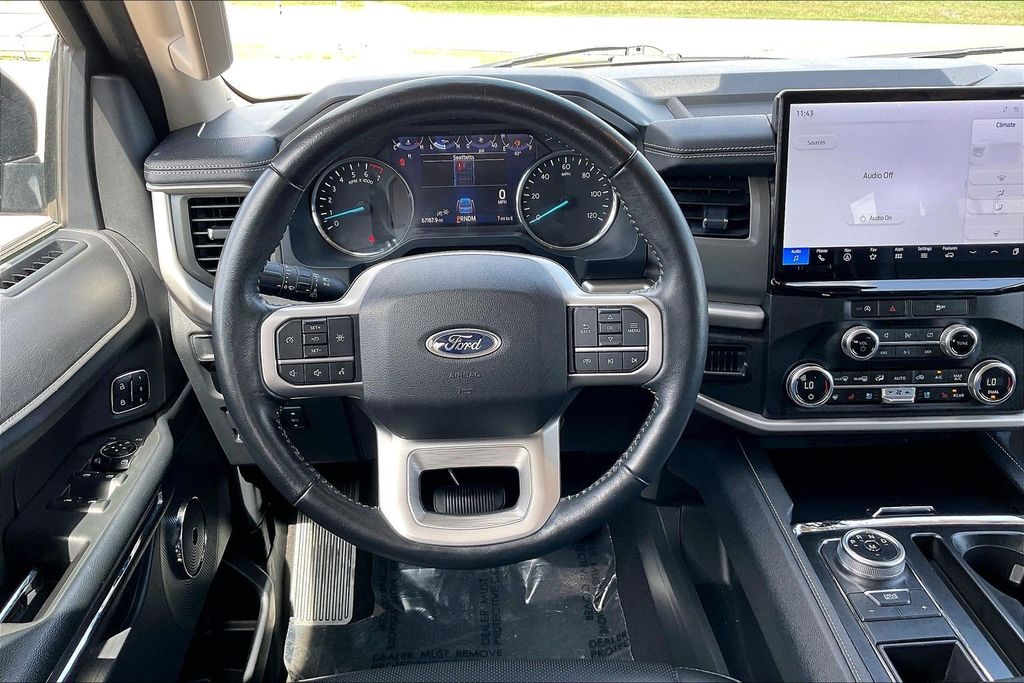 Used 2024 Ford Expedition XLT 4D Sport Utility