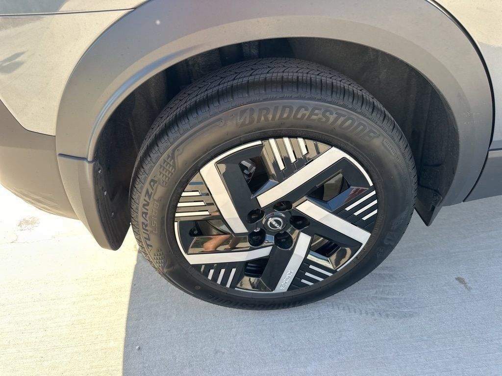 2025 Gun Metallic Nissan Kicks SV FWD SUV