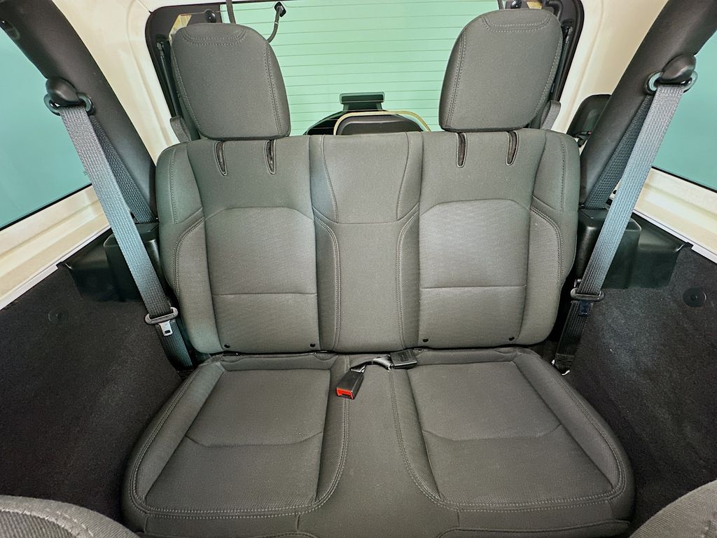 Used 2020 White Jeep Sport S image 13