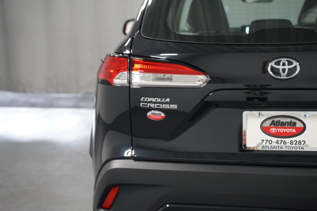 Thumbnail: 2025 Toyota Corolla Cross - 10