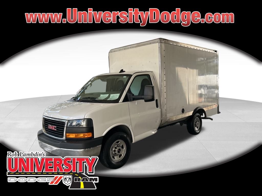 Summit White 2023 GMC Savana Chassis 3500 139 Cutaway RWD Van Rear-Wheel Drive 8-Speed Automatic Overdrive