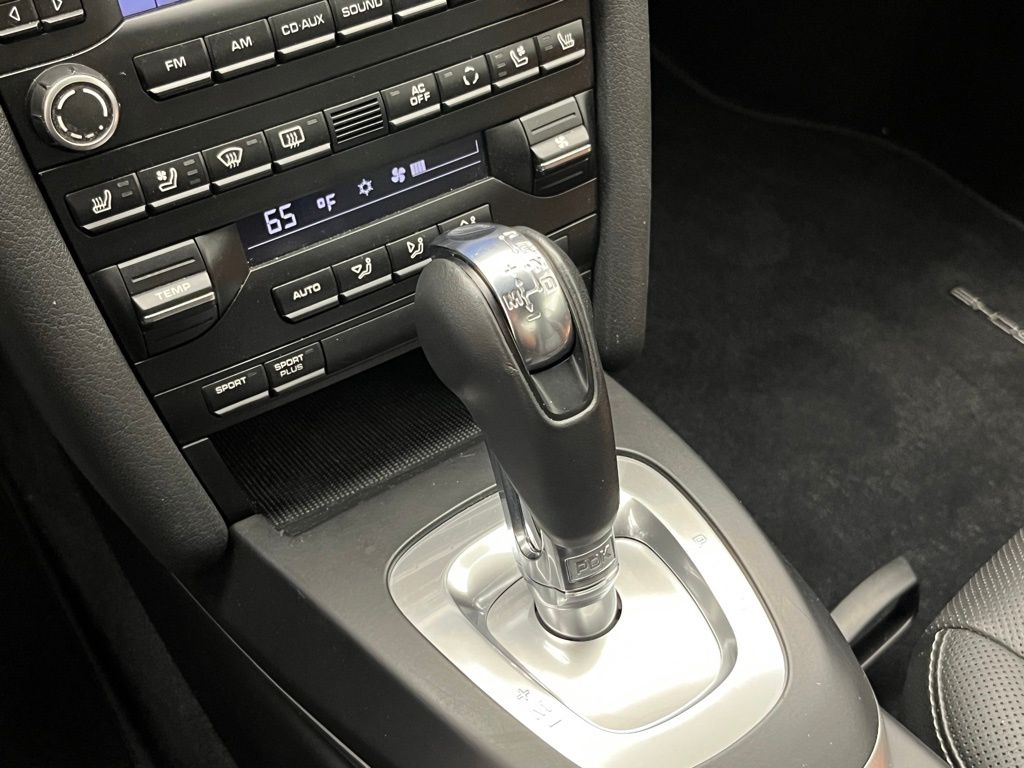 2011 Porsche Cayman S 13