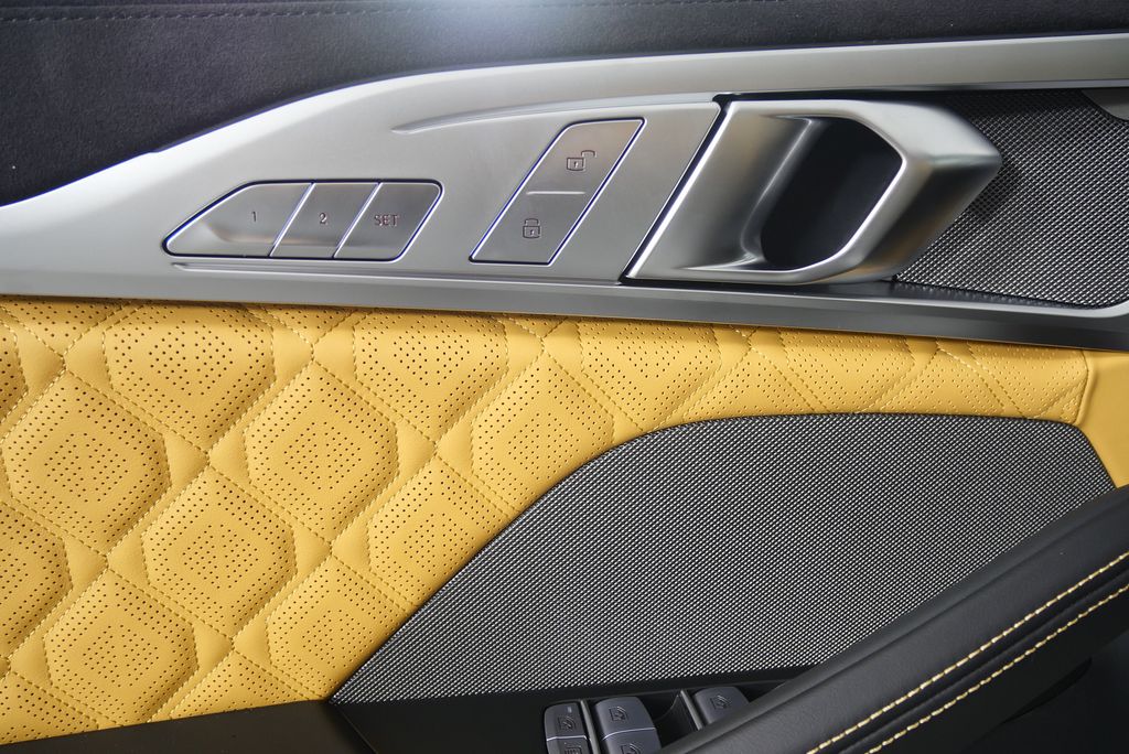 Thumbnail: 2025 BMW M8 - 12