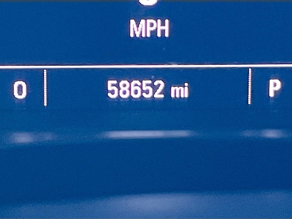 Used 2019 White Chevrolet LT image 12