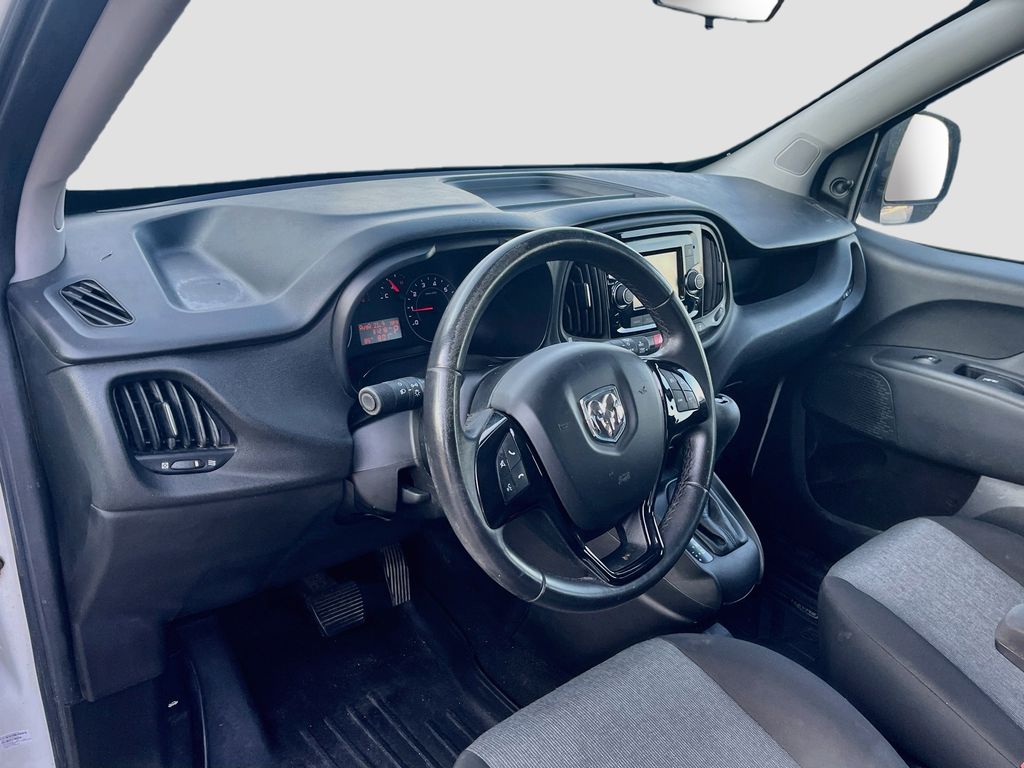 Used 2022 White Ram Base image 9