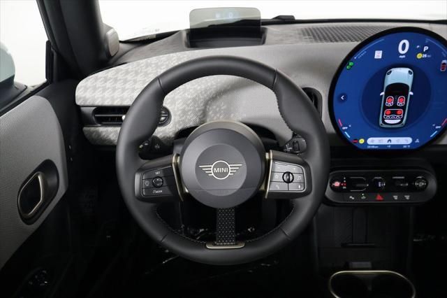 Thumbnail: 2026 MINI Cooper - 3