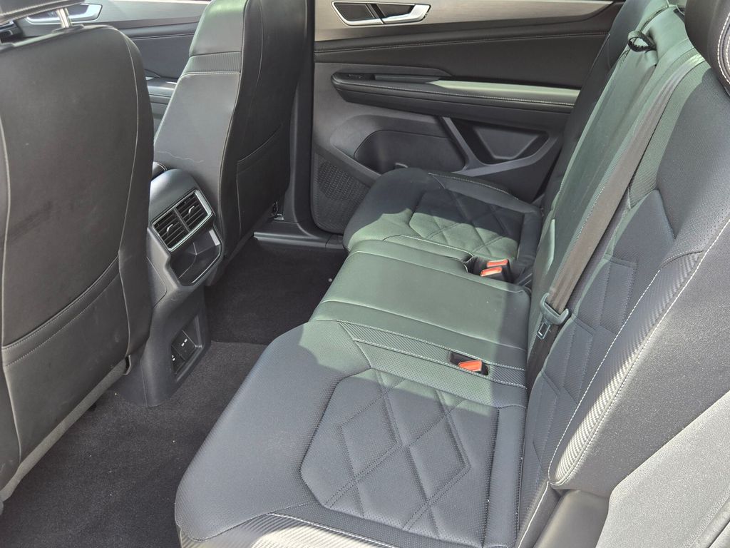 2024 Volkswagen Atlas - $28,342