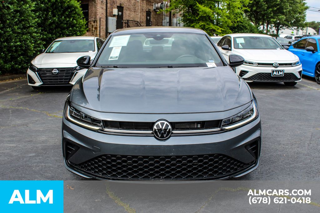 Used 2025 Gray Volkswagen 1.5T Sport image 10