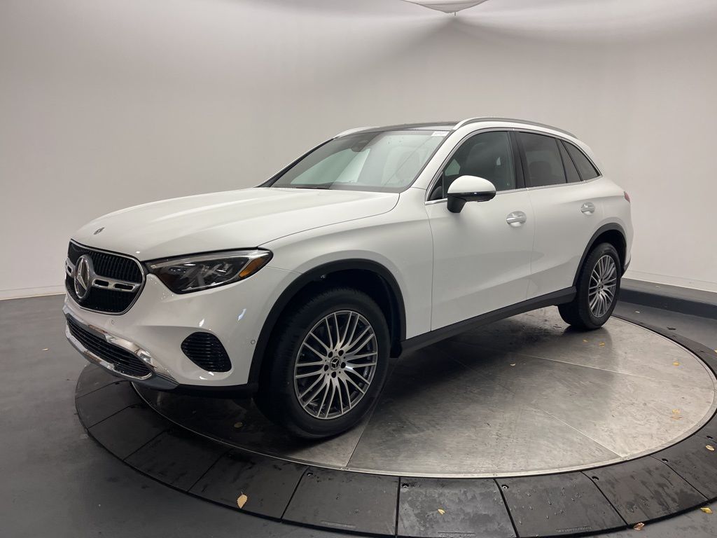 Thumbnail: 2026 Mercedes-Benz GLC - 3